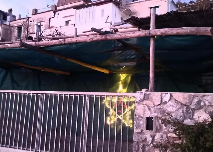 לינה וארוחת בוקר Takeamalficoast Main House מינורי